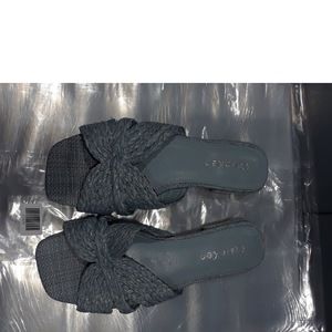 Calvin Klein Women's Toukie Black, 6.5 US